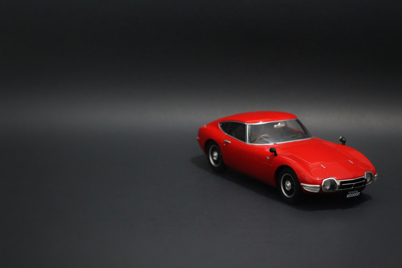 Illustration for article titled Car Week: 1/18 Triple9 Toyota 2000 GT